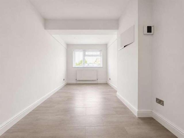 House for sale in Cox Green, Maidenhead