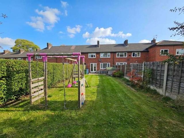 House for sale in Northern Moor, Manchester