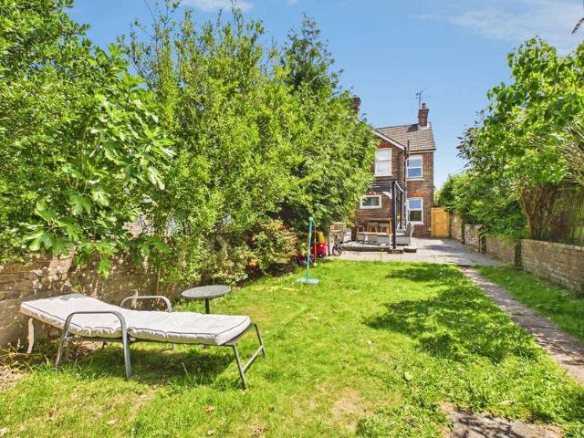 House for sale in New Town, Horsham