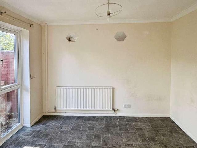 House for sale in Woodley