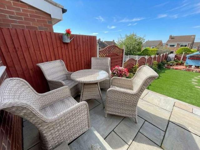 House for sale in Lapal, West Midlands
