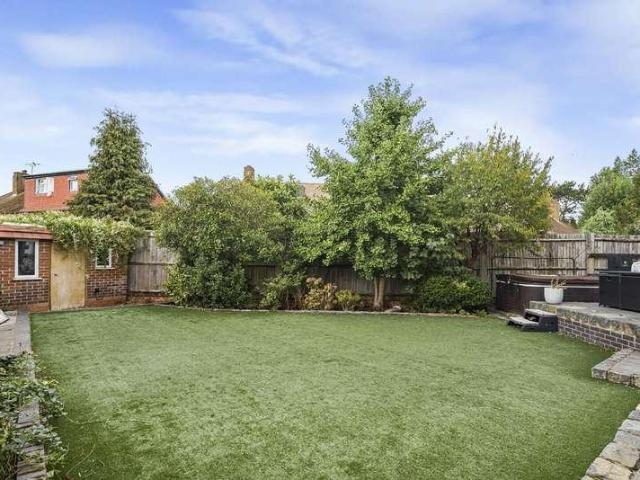 House for sale in Greater London