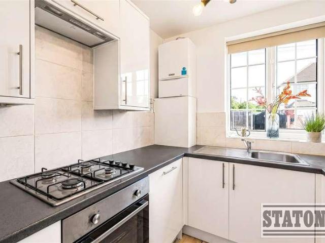 House for sale in Whetstone, Greater London