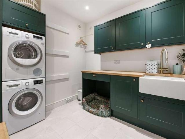 House for sale in Fulflood, Hampshire