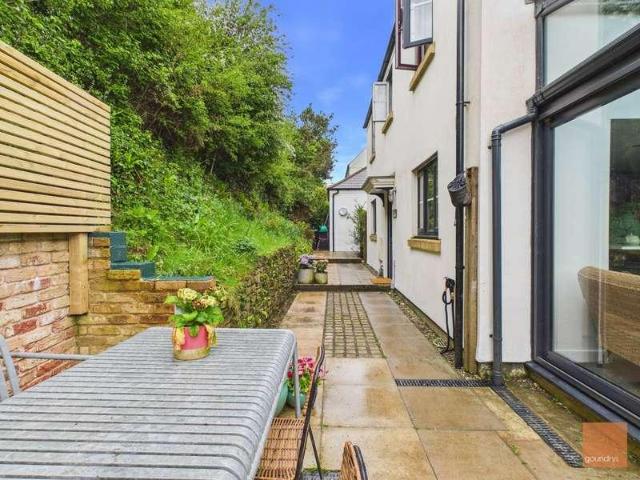 House for sale in Shortlanesend, Cornwall