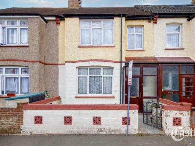 House for sale in Greater London