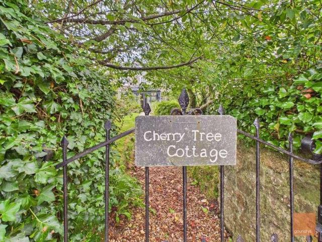 House for sale in Carharrack, Cornwall