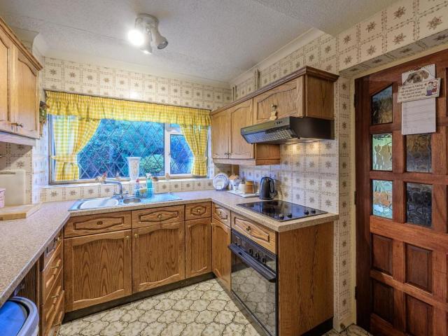 House for sale in Kingswinford, West Midlands