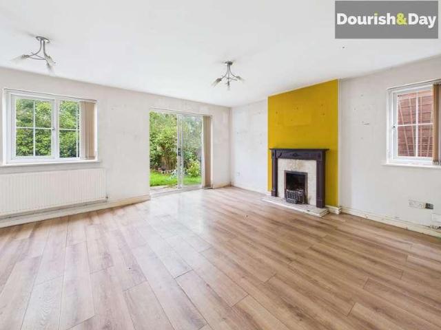House for sale in Hampton Heath, Cheshire