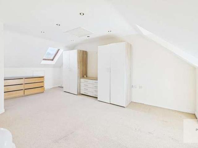 House for sale in Kirklees, Bury