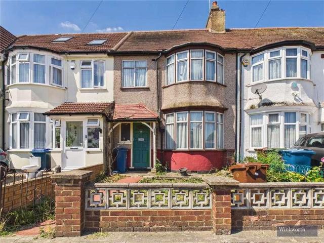 House for sale in Kenton, Greater London