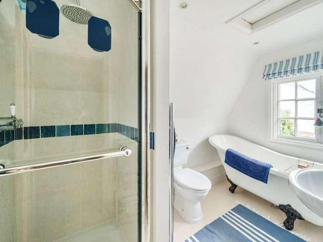 House for sale in Watergate, Devon