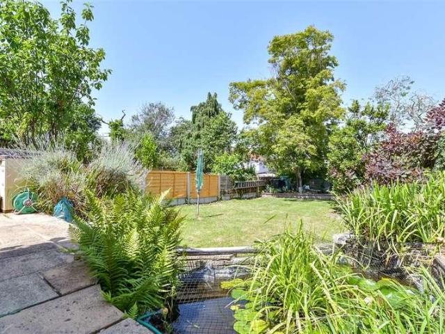 House for sale in Hornchurch, Greater London