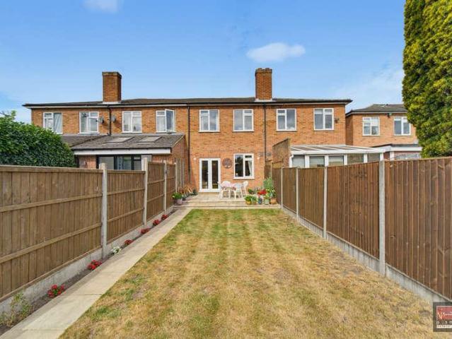 House for sale in Chattern Hill, Lower Halliford