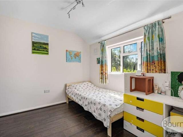 House for sale in Sheerwater, Woking