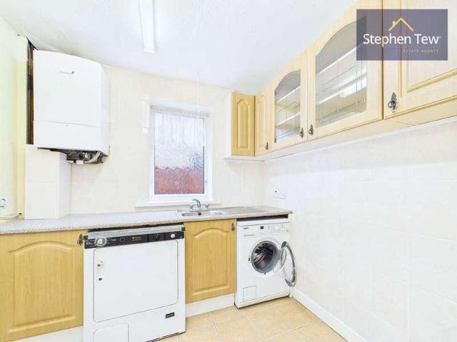 House for sale in Hawes Side