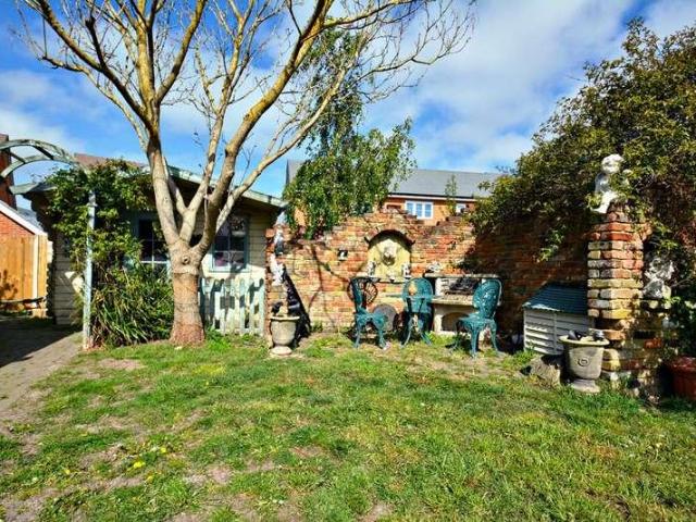 House for sale in Minster-on-Sea, Oad Street