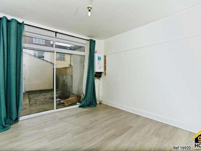 House for sale in Greater London