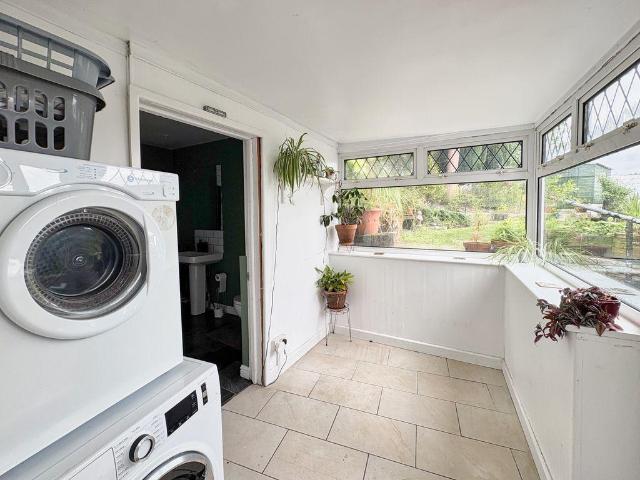 House for sale in Dyffryn Clydach, Neath Abbey