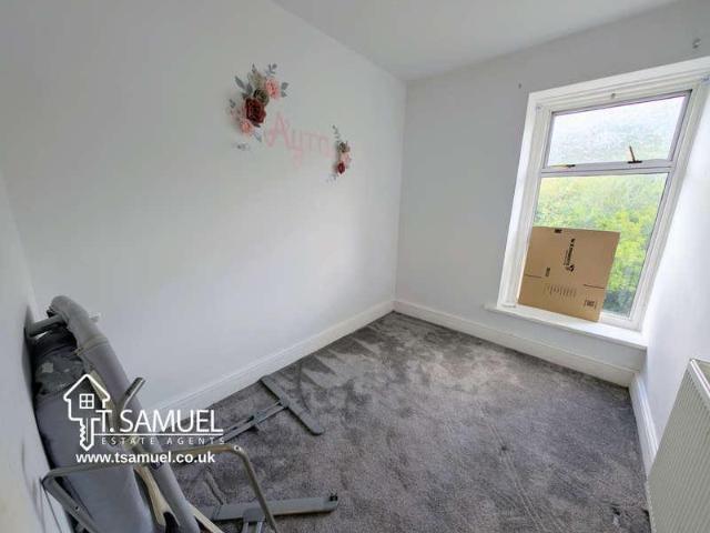 House for sale in Miskin, Wales