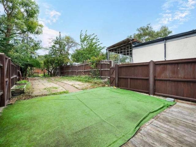 House for sale in London Borough of Merton, Collier's Wood