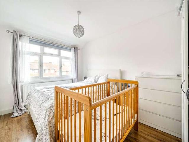 House for sale in Old Malden, Greater London
