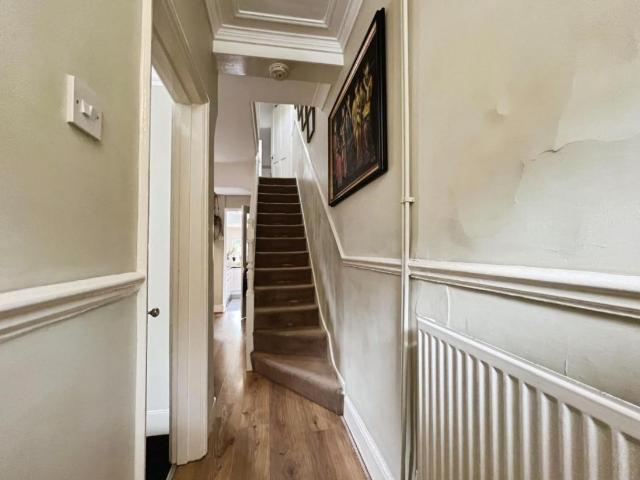 House for sale in Folkestone, Foord
