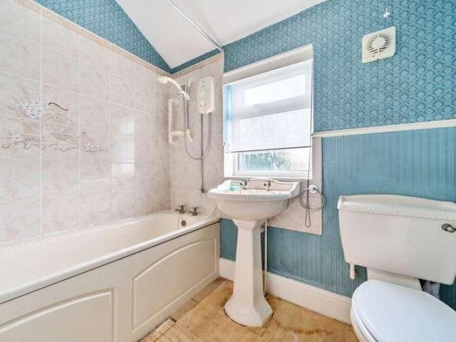 House for sale in Potters Corner, East Midlands