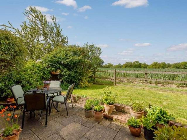 House for sale in Wroxall, Green Close