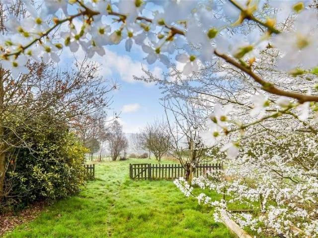 House for sale in Midway, Kent