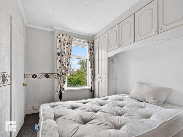 House for sale in Plasnewydd, Falcon Lodge