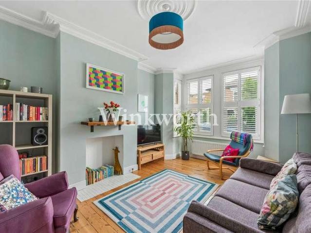 House for sale in Greater London
