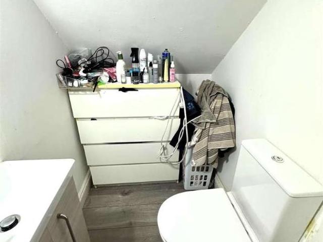House for sale in Feltham, Bedfont