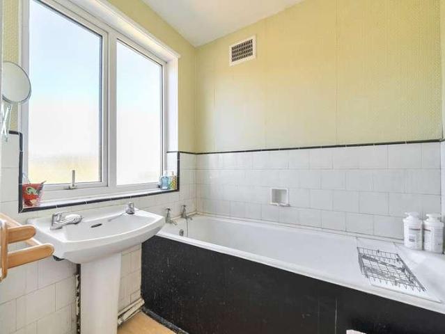 House for sale in Lane, Greater London