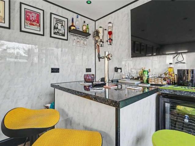 House for sale in Tuckswood, East Bank