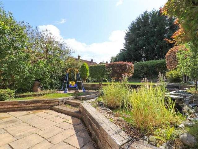 House for sale in Wakefield, Pledwick