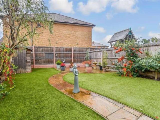 House for sale in Staplehurst, Maidstone