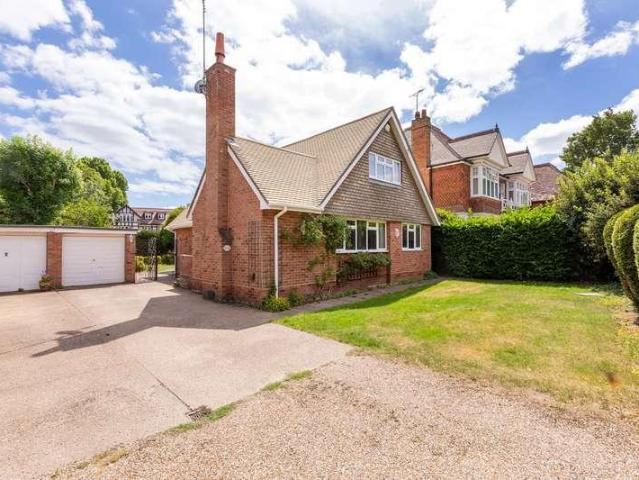 House for sale in Fishery, Maidenhead