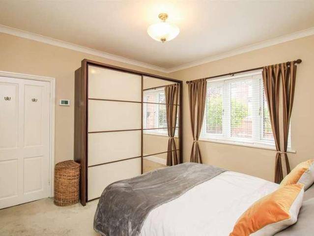 House for sale in Wintersett, Ryhill
