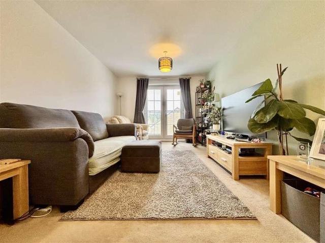 House for sale in Hungerhill, Bradford