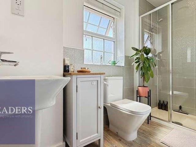 House for sale in Chipping Hill, Essex