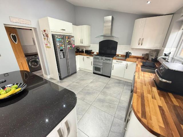 House for sale in Liverpool, Melling Mount