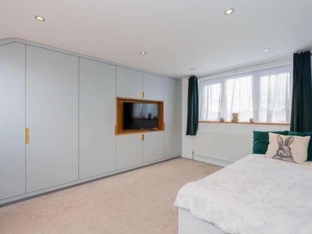 House for sale in Slough