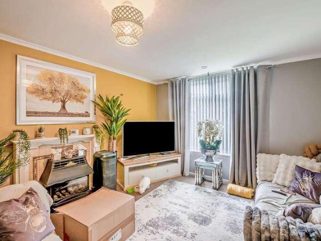 House for sale in Ovenden, Halifax