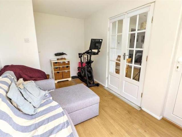 House for sale in Elstree and Borehamwood, Borehamwood