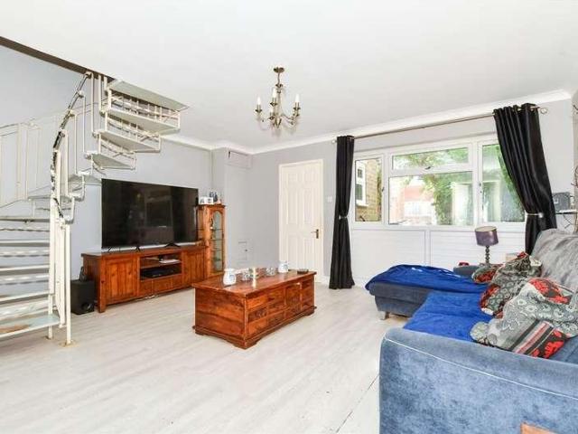 House for sale in Snodland, Bourne Vale