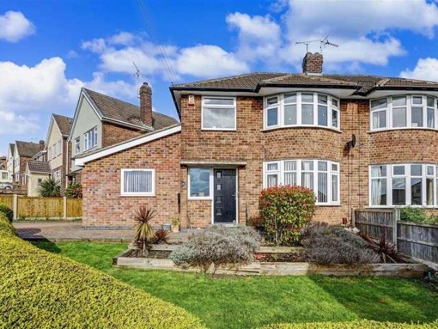 House for sale in Attenborough, East Midlands