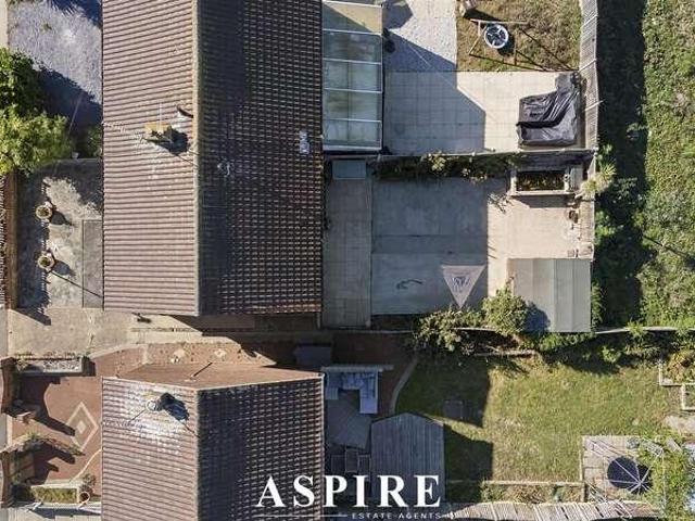 House for sale in Winter Gardens, Castle Point