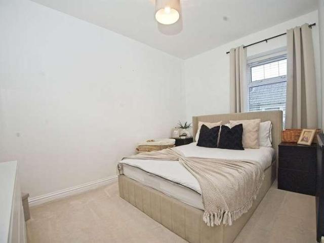House for sale in Trealaw, Dinas