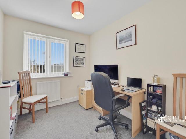 House for sale in Little Thurrock, Grays